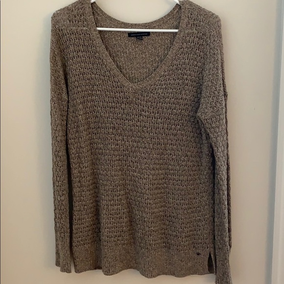 American Eagle Gold V-Neck Sweater - Picture 1 of 4